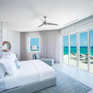 Point Club Residences *** Driftwood Village